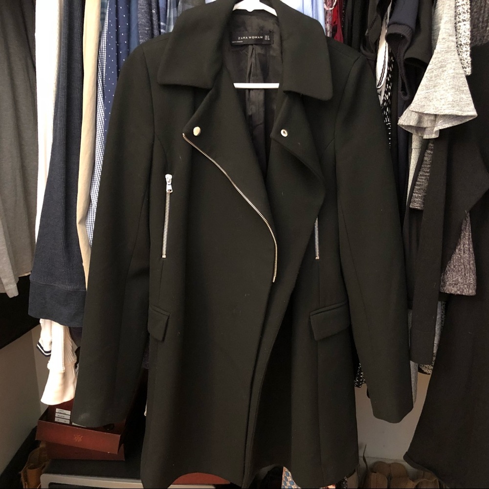 Zara Black Coat Size Small!